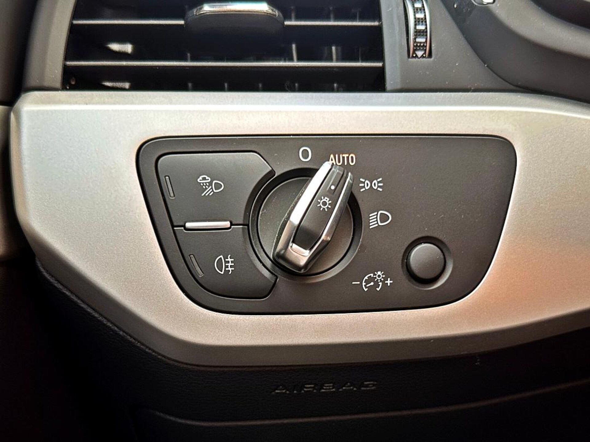 Audi A4 Avant S line