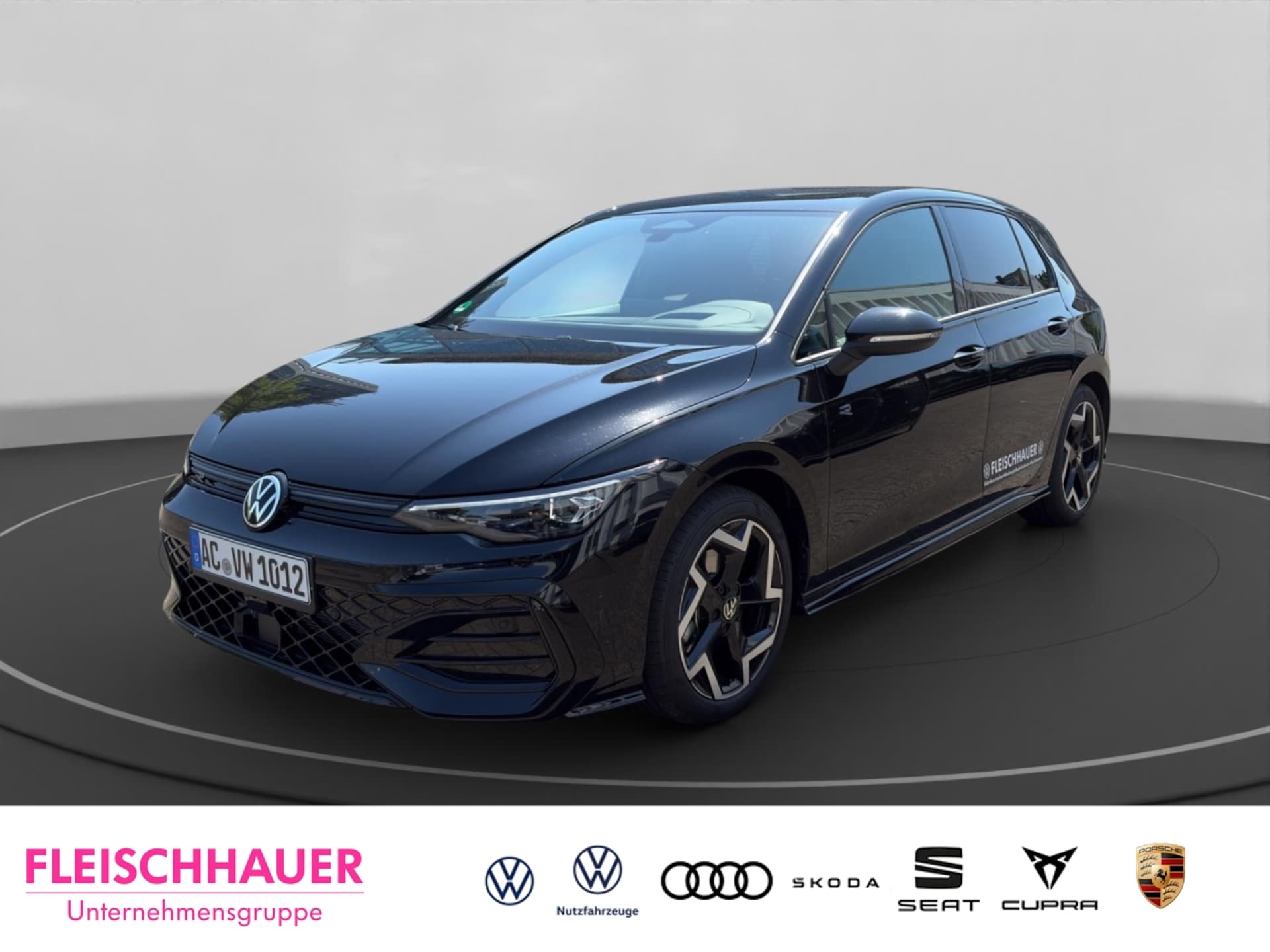 Volkswagen Golf R-Line