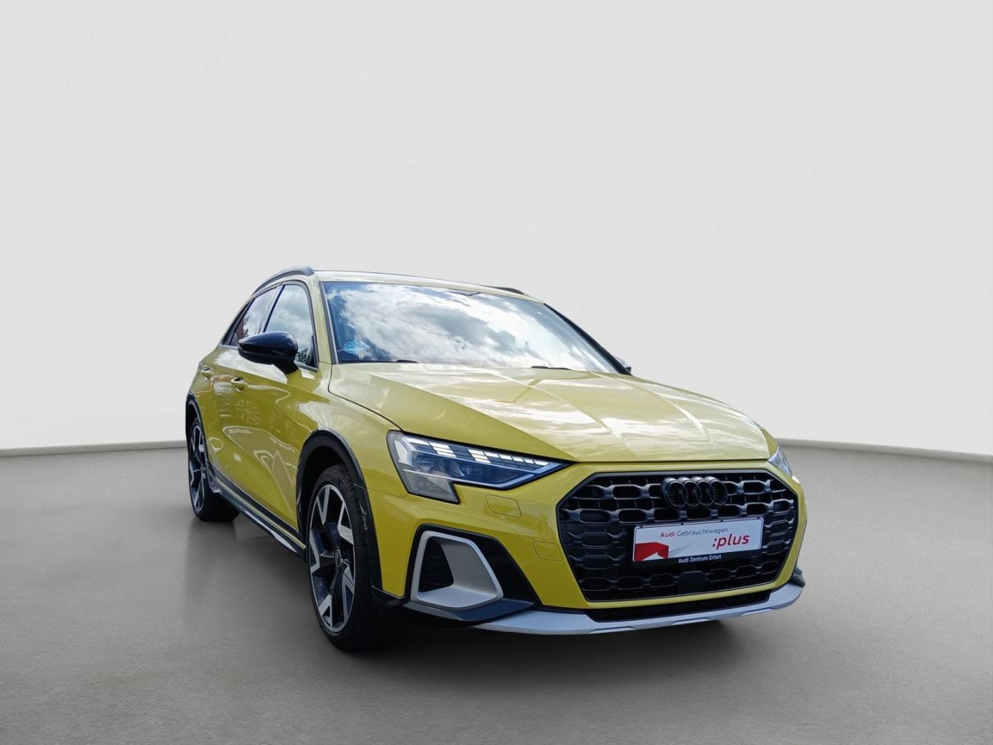 Bild über Audi A3 allstreet 35 TFSI S tronic - für weitere Informationen kontaktieren Sie den Audi Partner