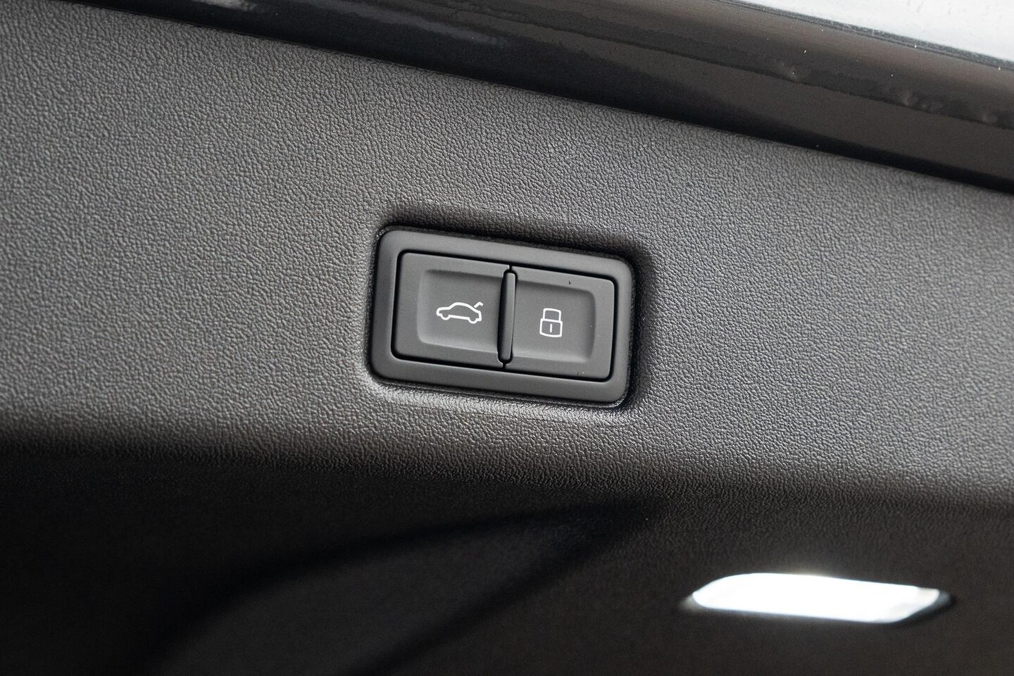 Image about Audi Q5 SUV TFSI quattro 200 kW sport