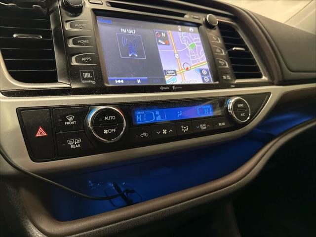 2015 TOYOTA HIGHLANDER - Image 14