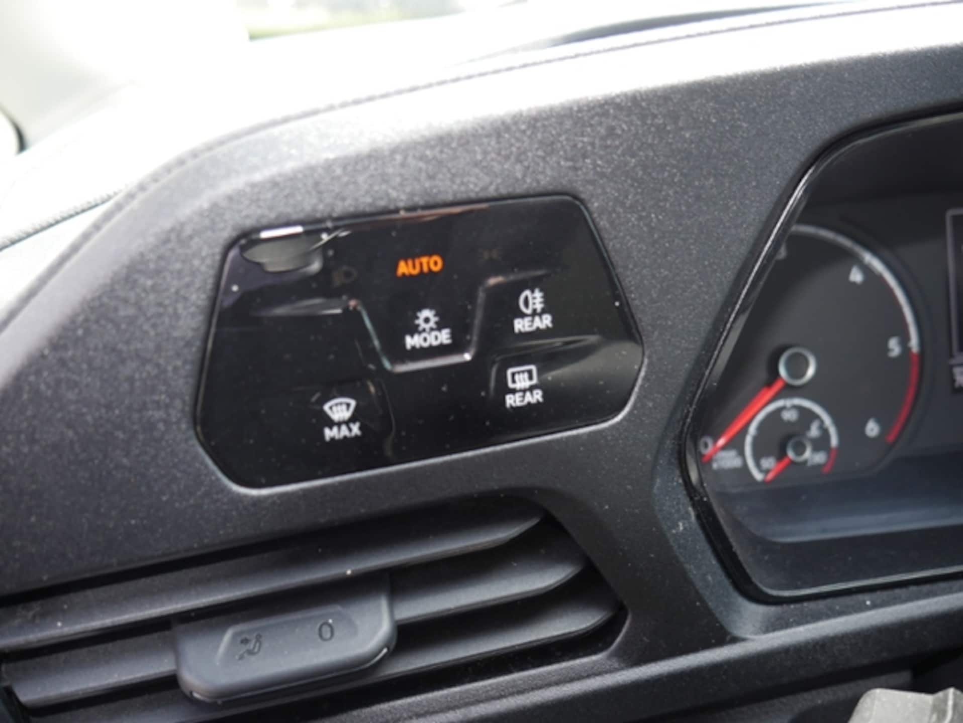 Volkswagen Caddy Maxi Kombi Basis-Modell