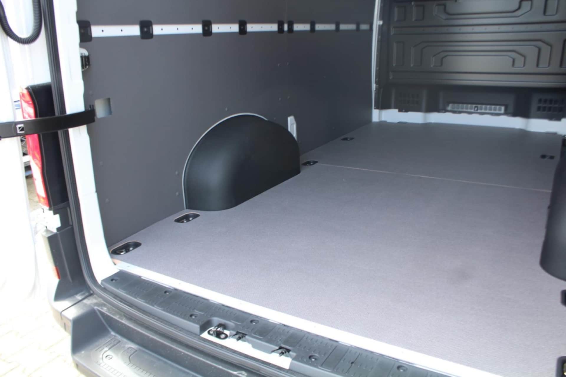 Volkswagen Crafter Kasten mittlerer Radstand