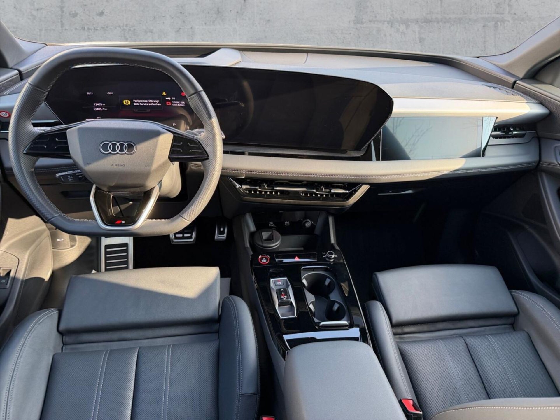 Audi SQ6 SUV e-tron