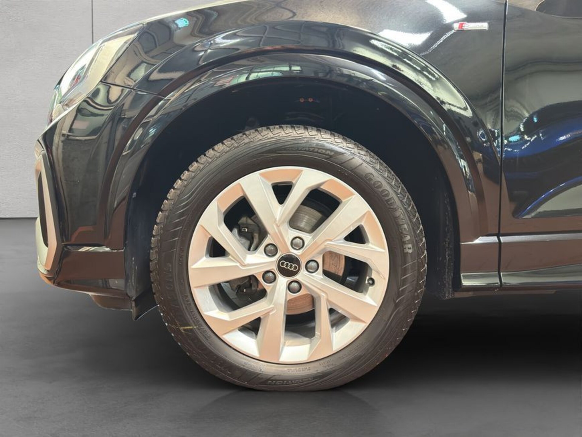 Audi Q2 S line