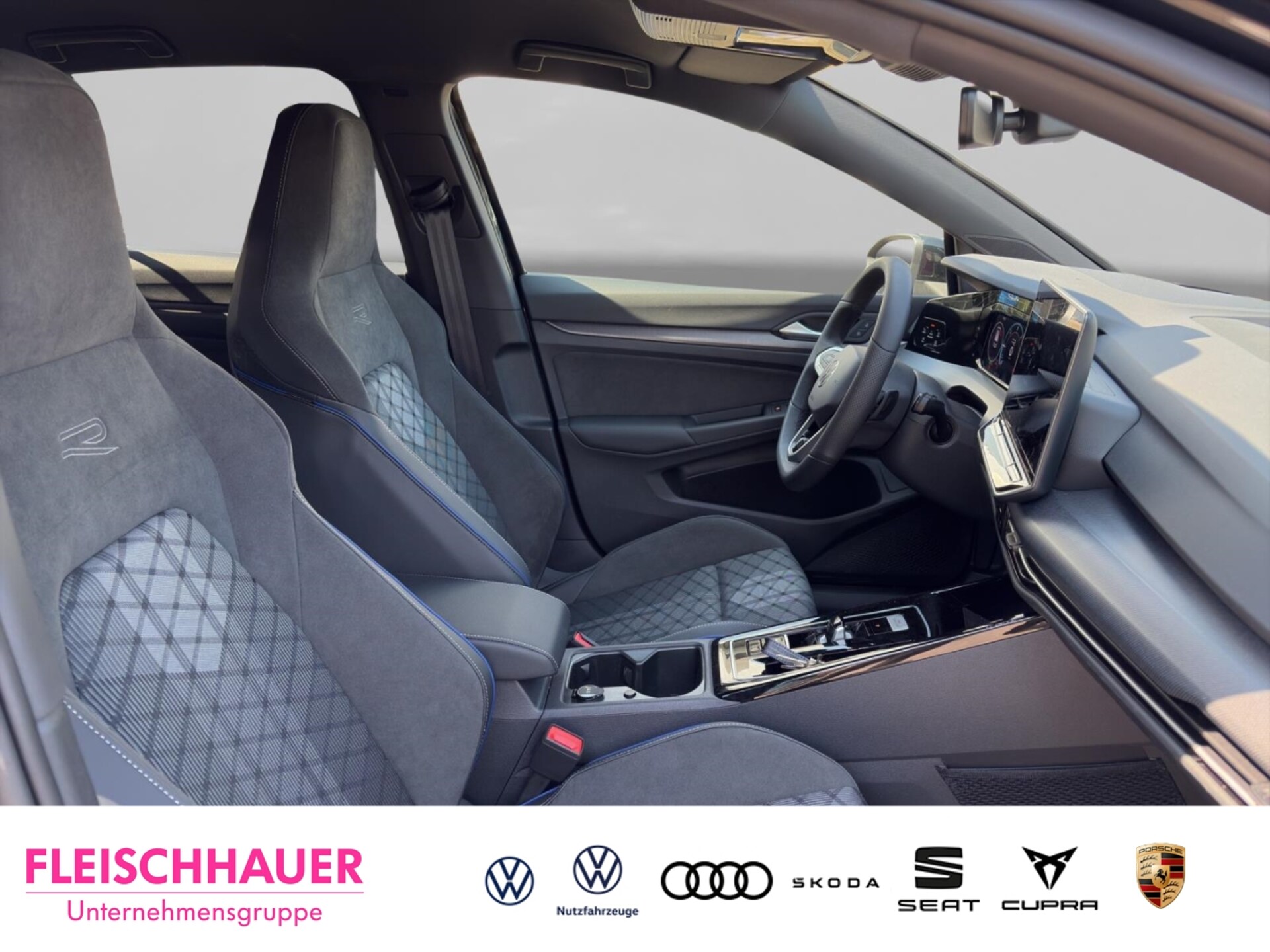 Volkswagen Golf R-Line