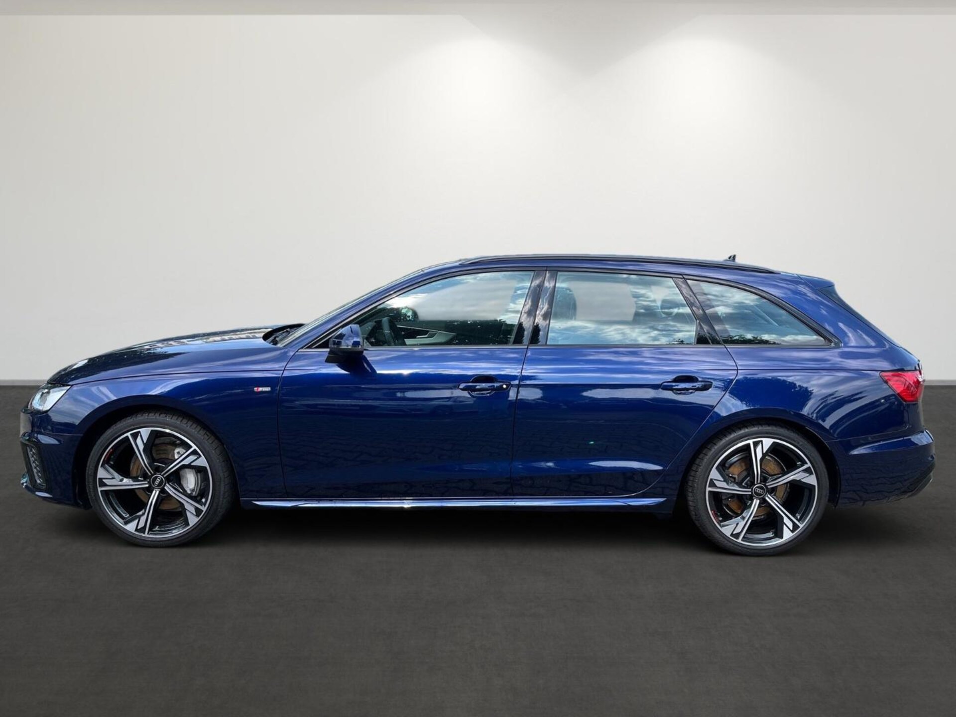 Audi A4 Avant S line