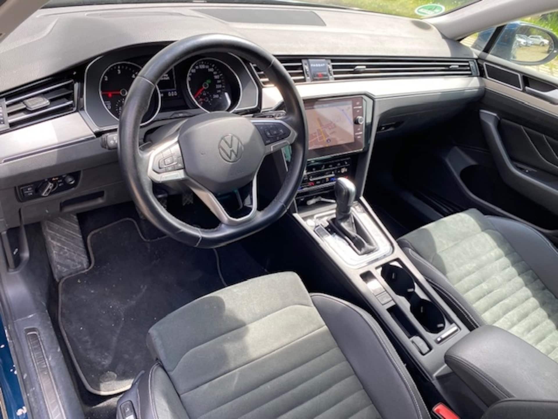 Volkswagen Passat Variant Elegance