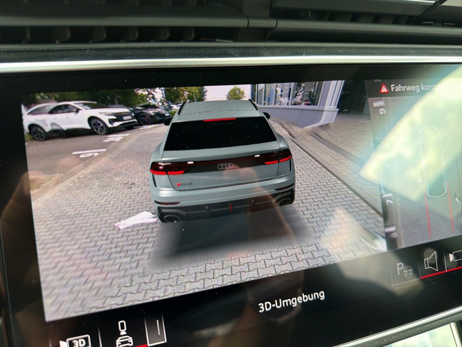 Audi RS Q8 – Bild 22