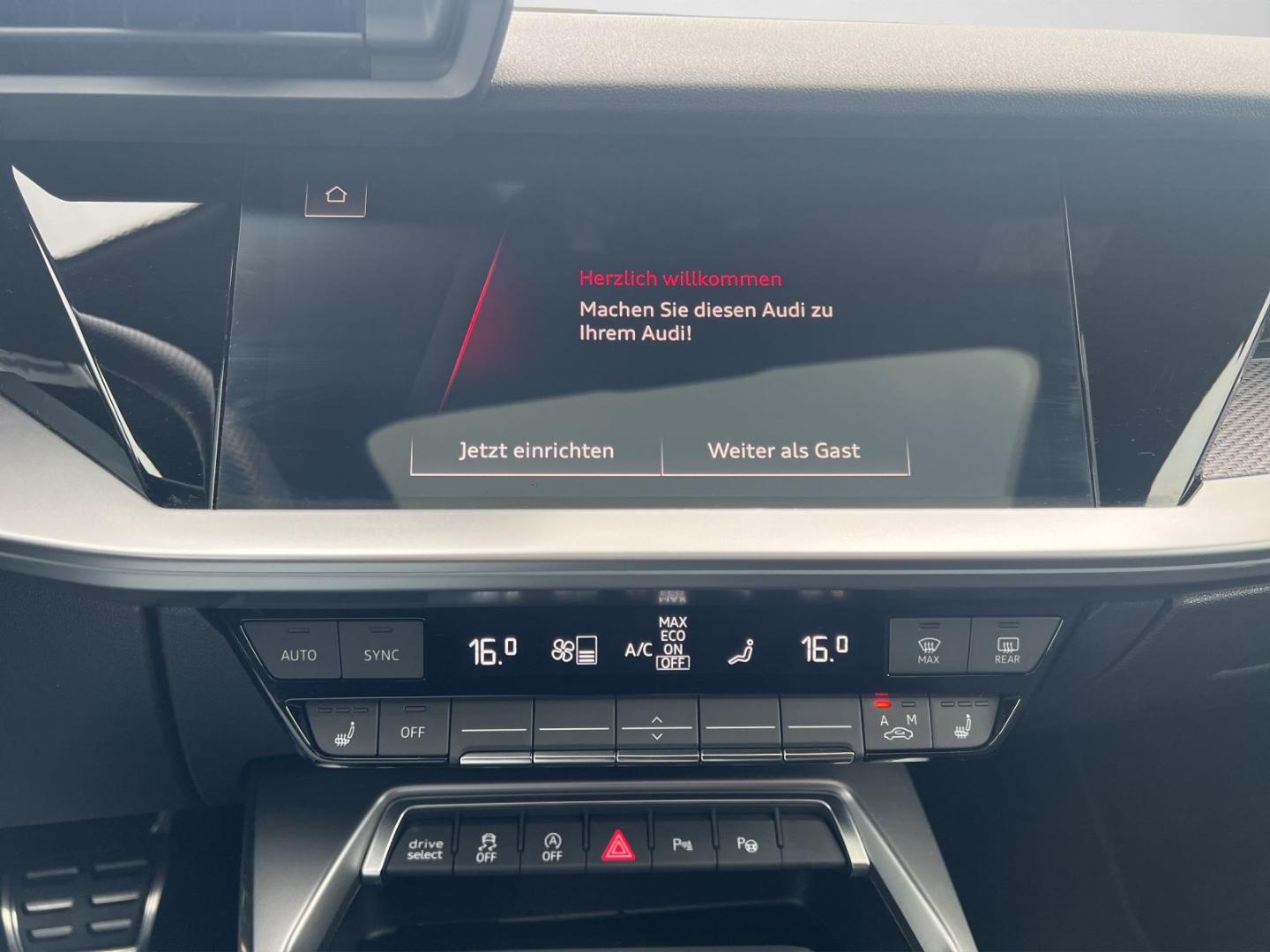 Image about Audi RS 3 Limousine TFSI quattro S tronic