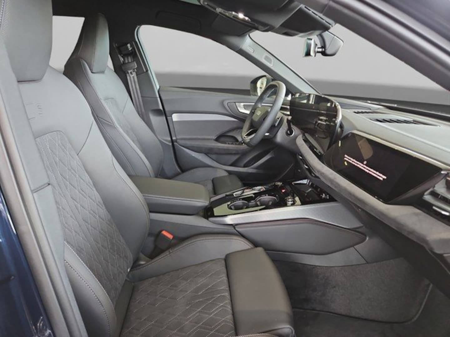 Bild über Audi A5 Avant TDI quattro 150 kW S tronic - für weitere Informationen kontaktieren Sie den Audi Partner