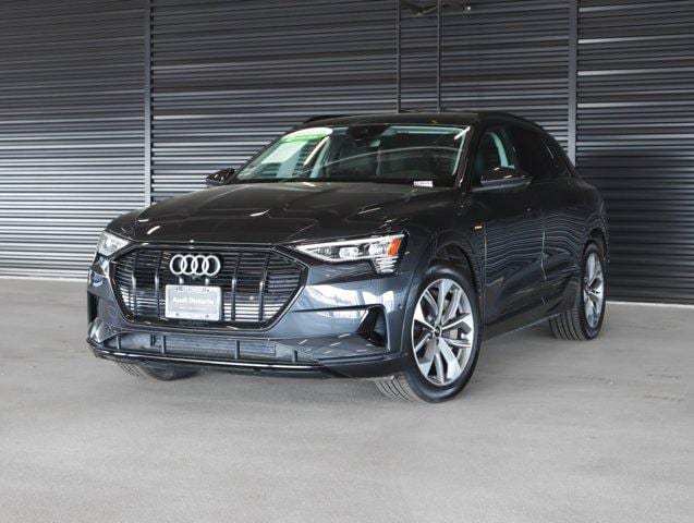 2021 Audi e-tron Premium Plus