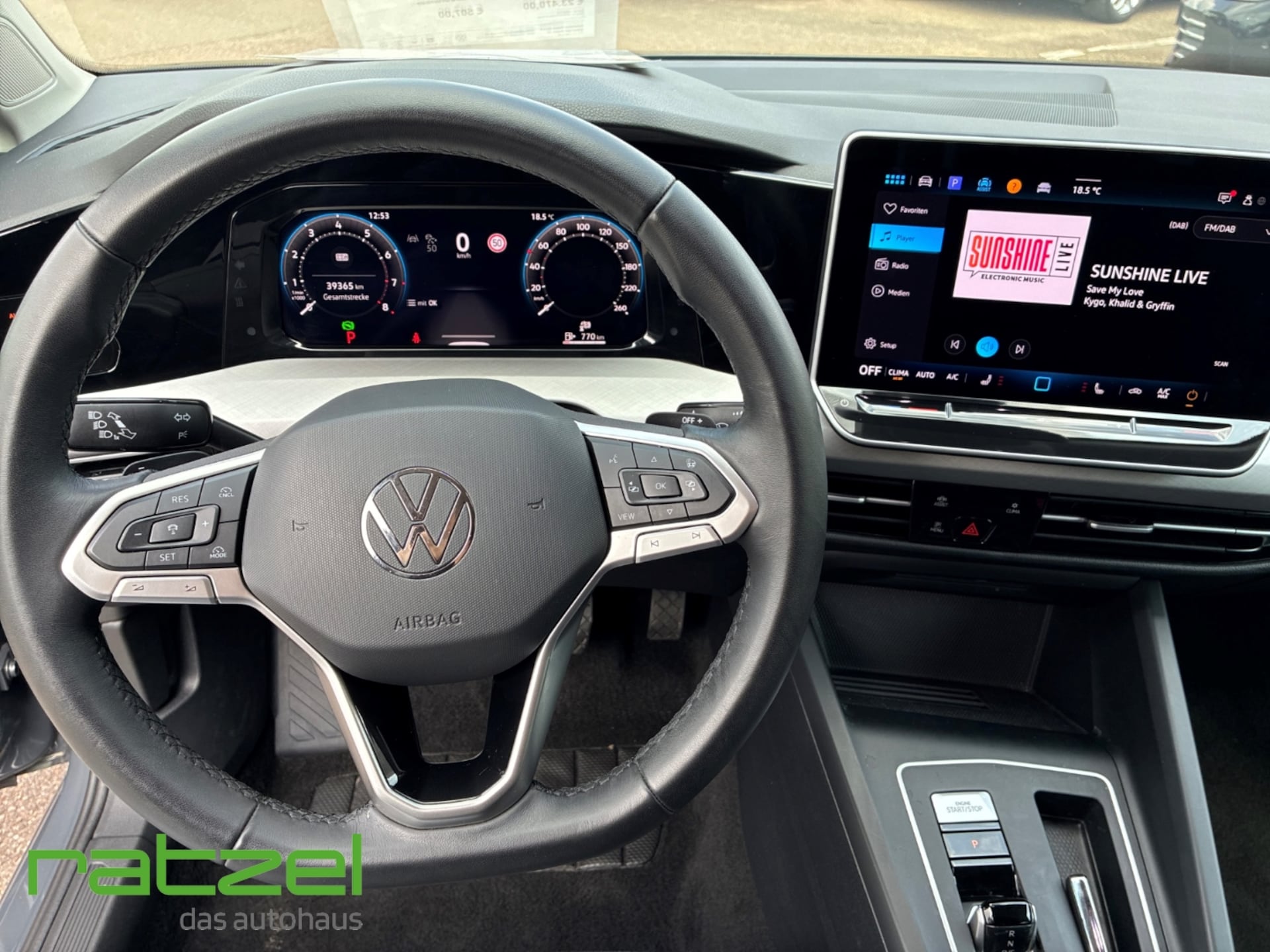 Volkswagen Golf Life