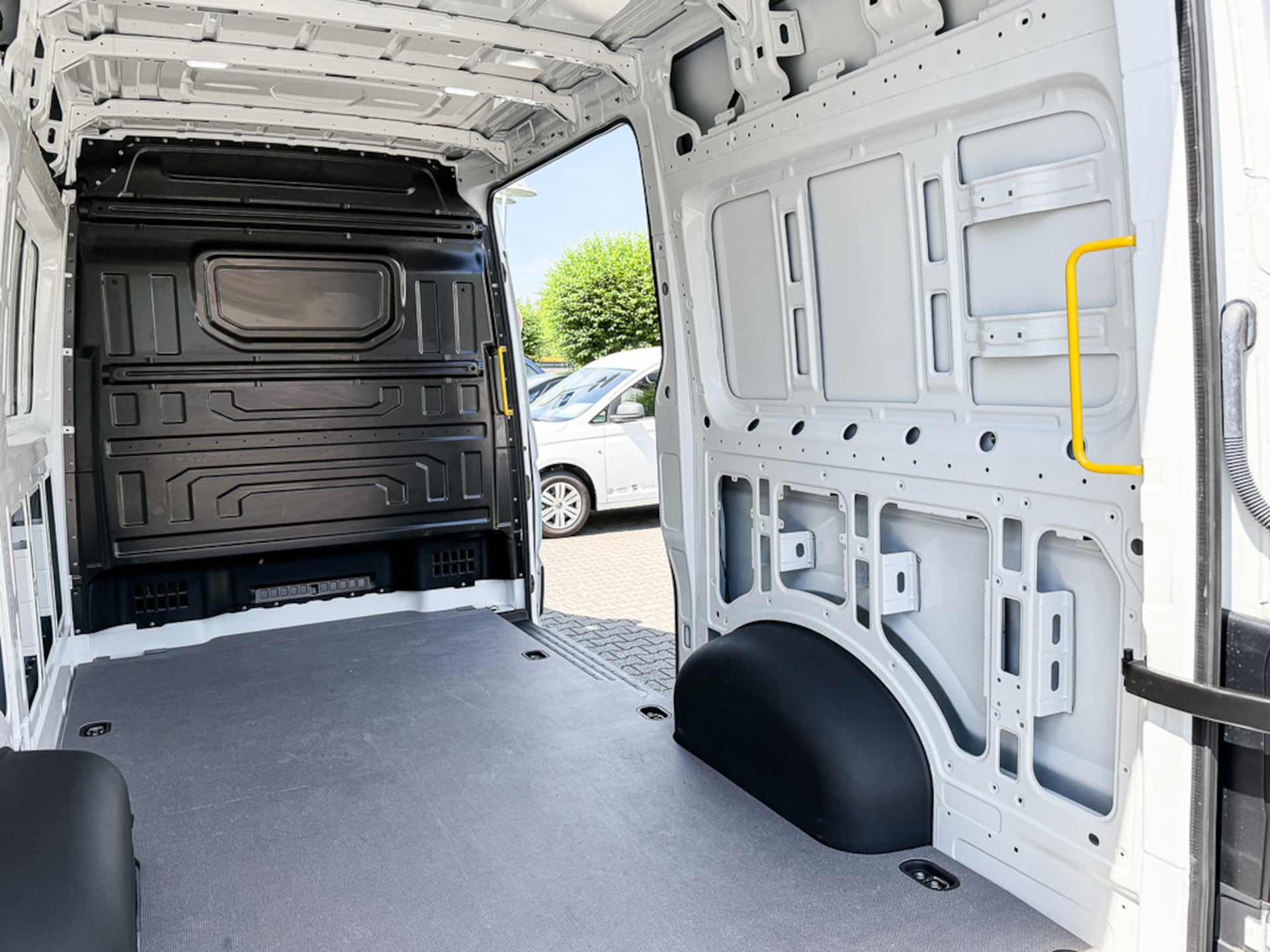 Volkswagen Crafter Kasten mittlerer Radstand
