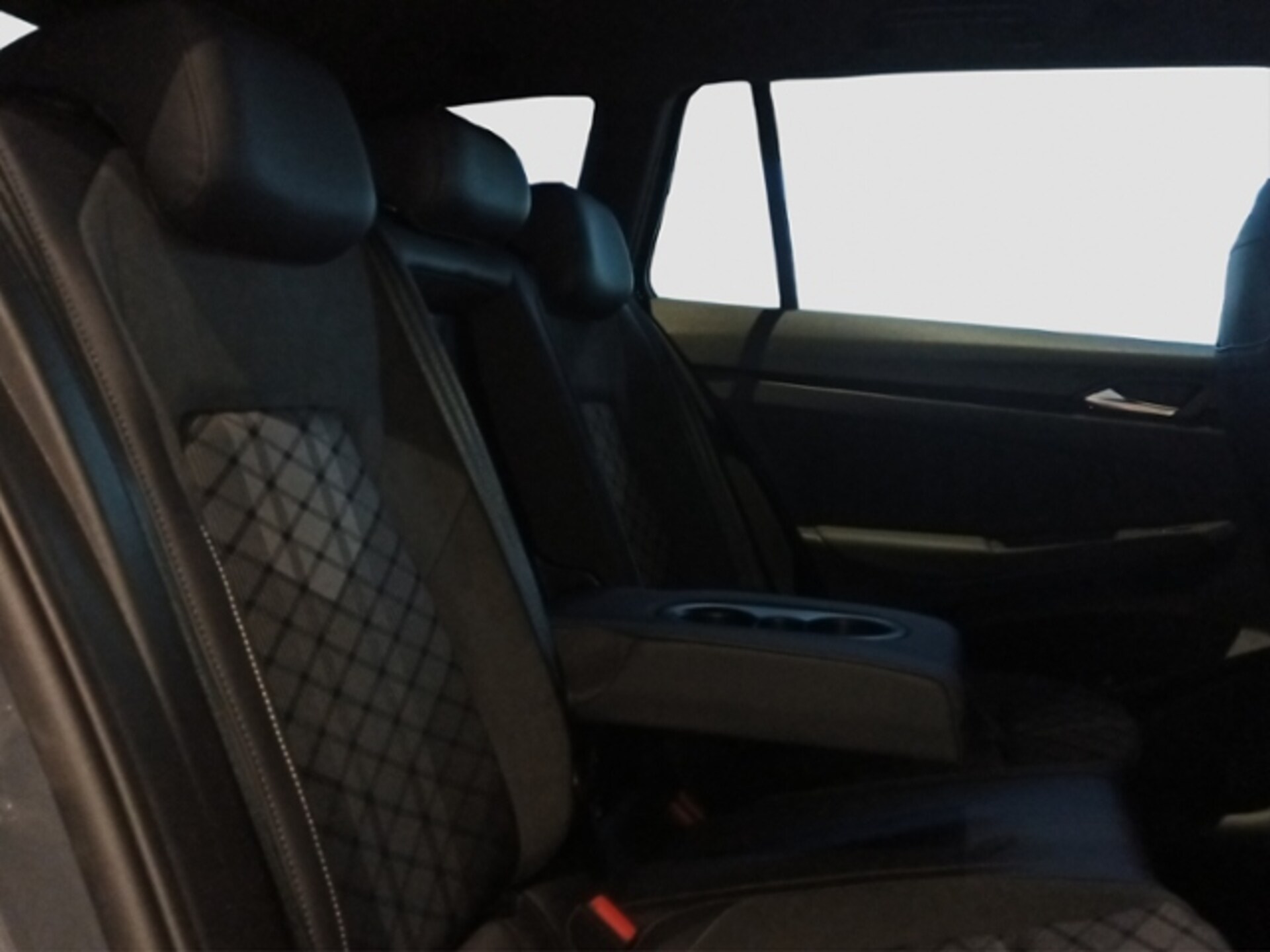 Volkswagen Golf Variant R-Line