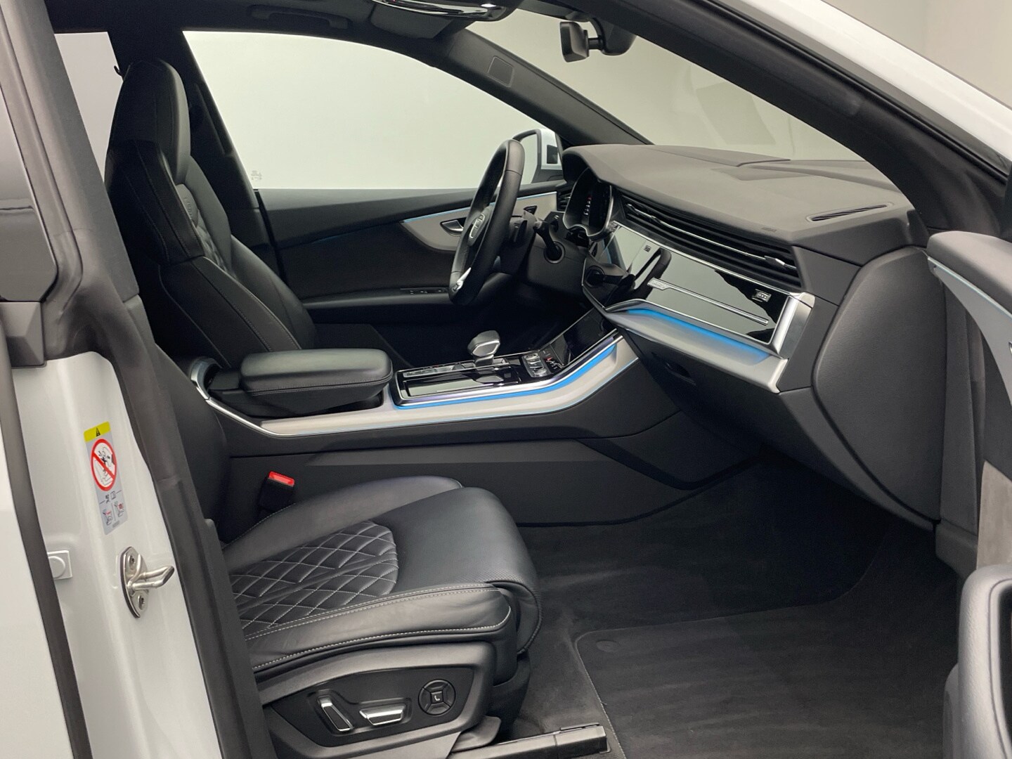 Image about Audi Q8 50 TDI quattro tiptronic