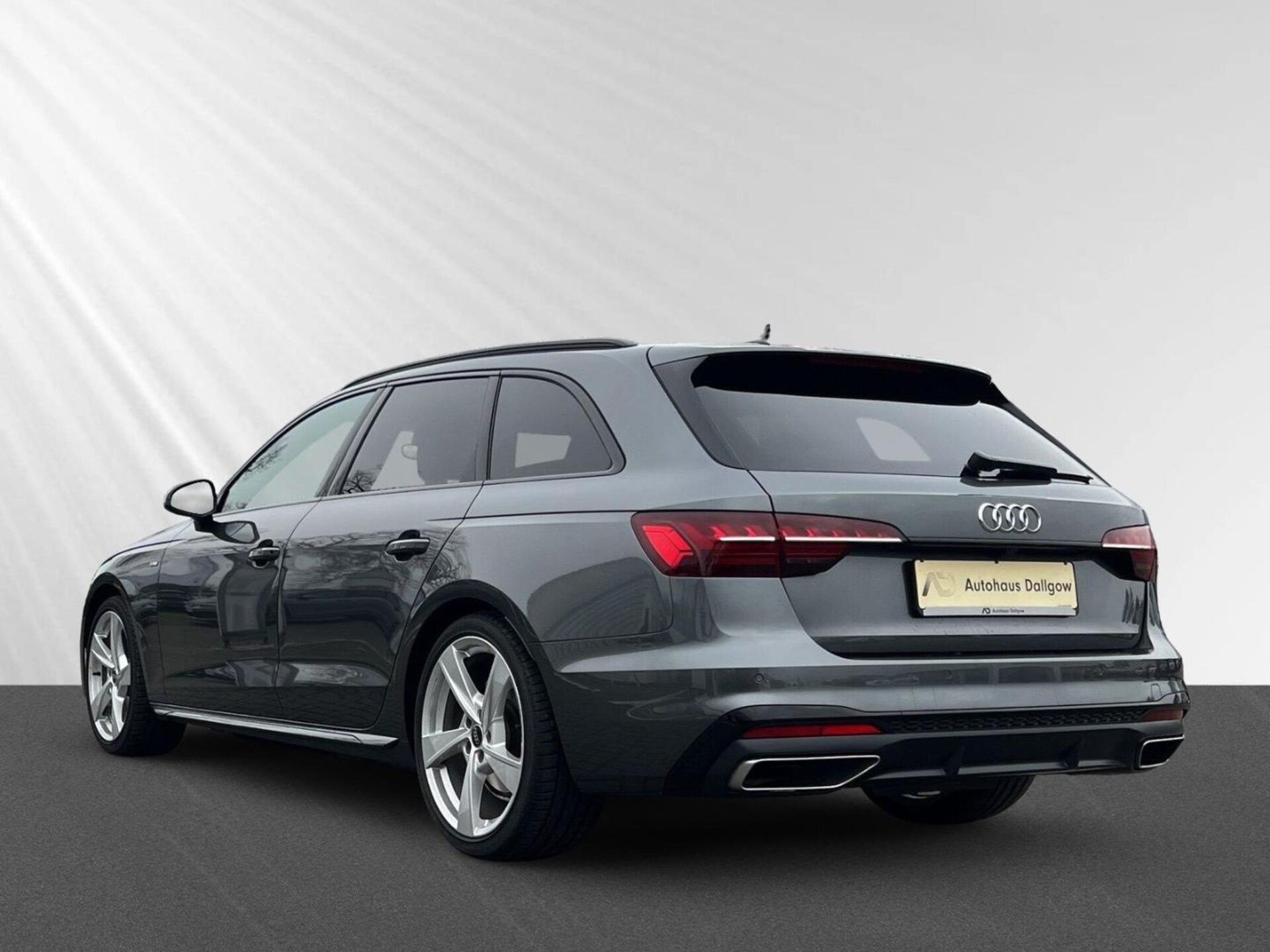 Audi A4 Avant S line