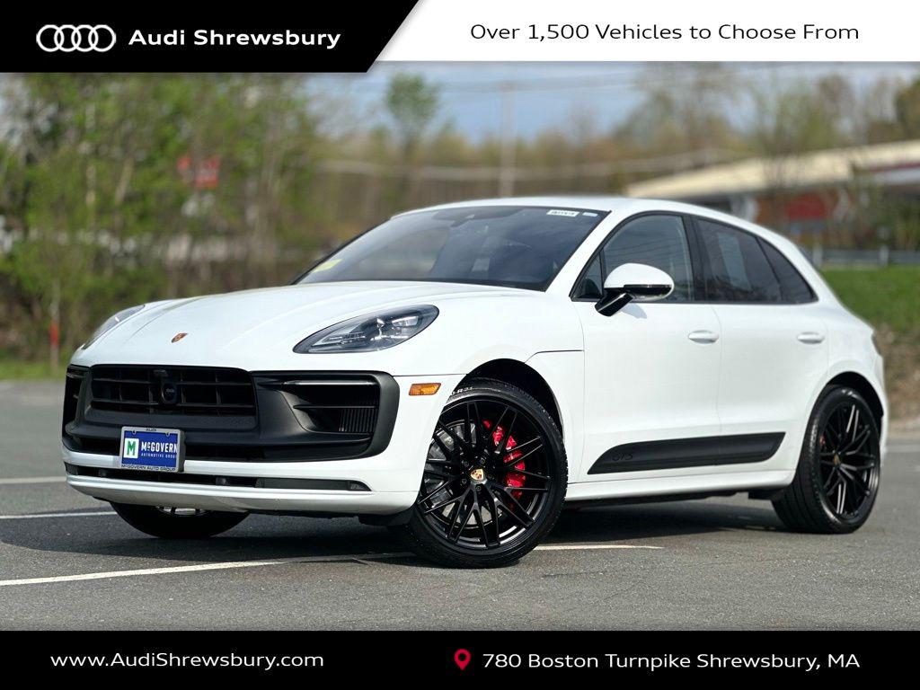 2022 Porsche Macan GTS's photo