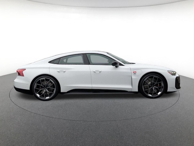 2026 Audi RS e-tron GT performance