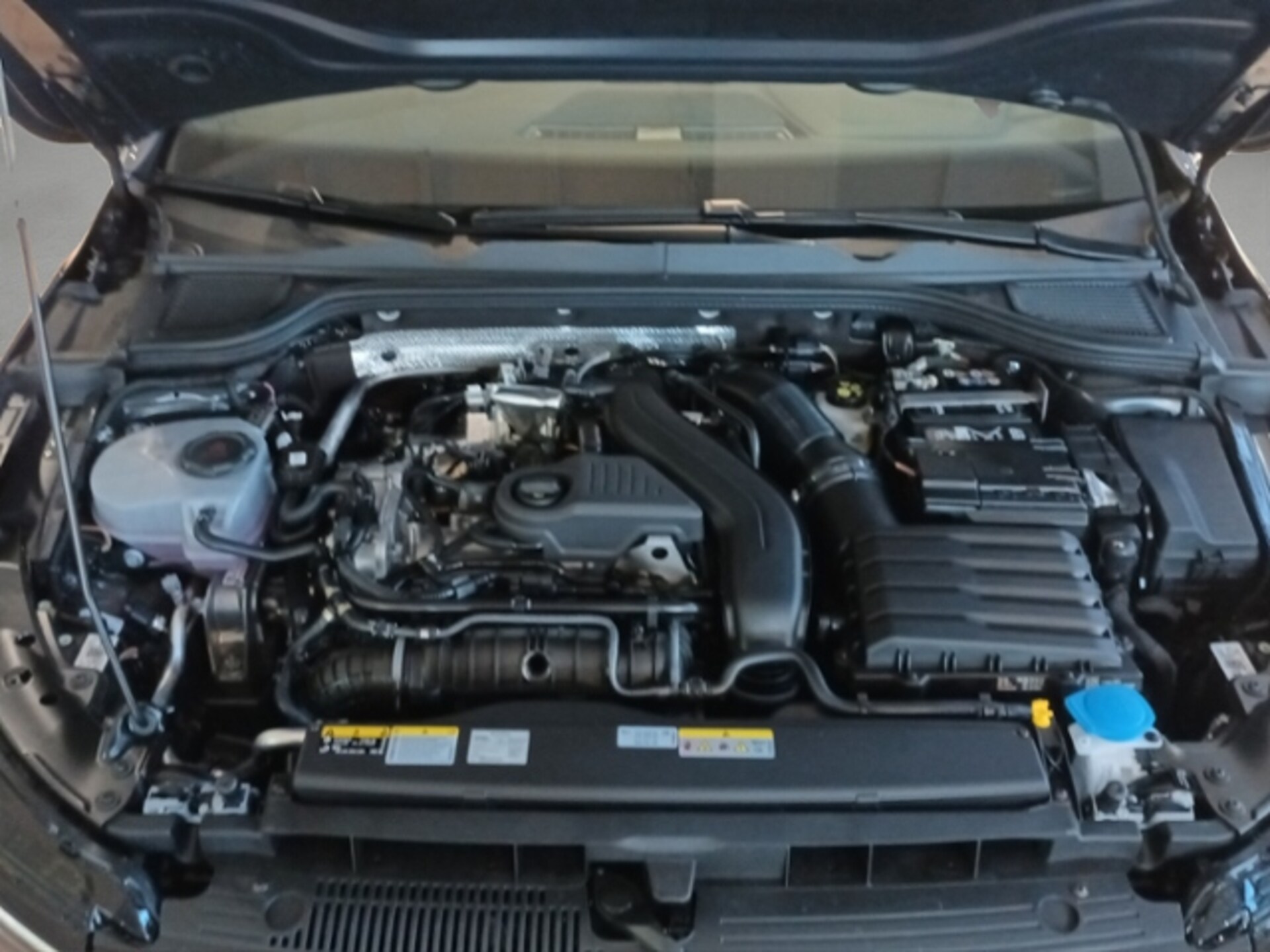 Volkswagen Golf Variant R-Line