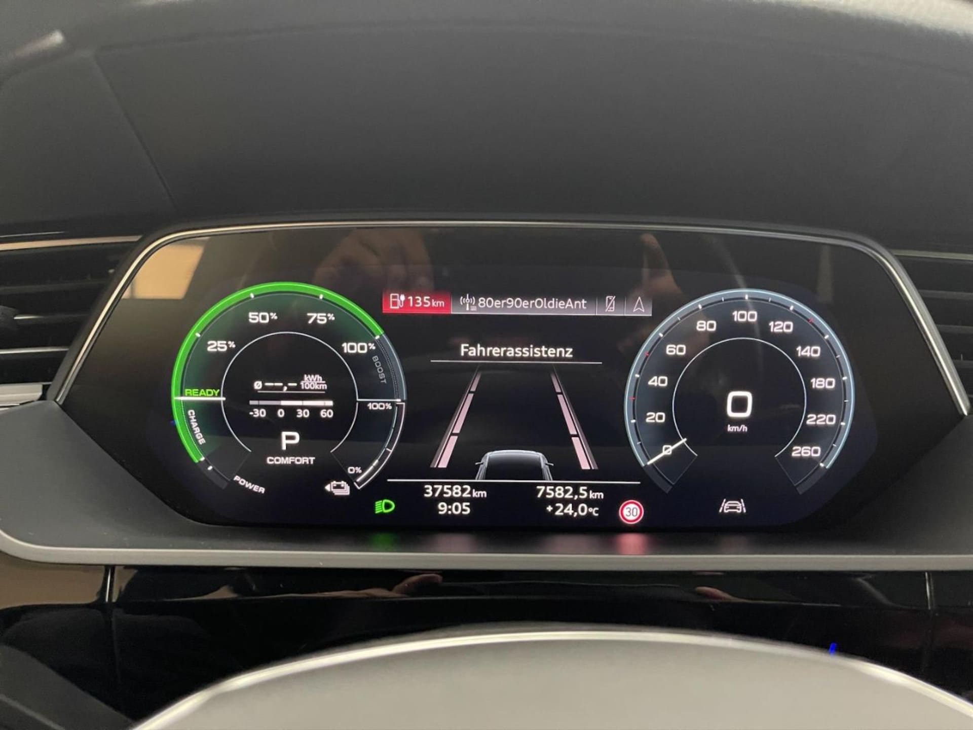 Audi e-tron S line