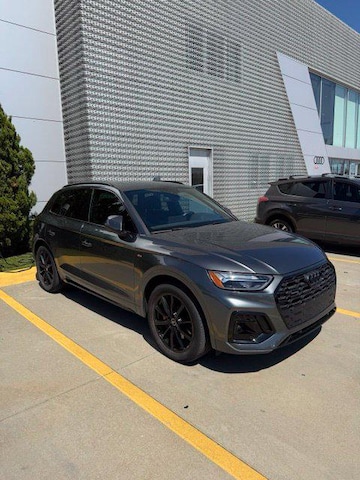 Photo of 2024 Audi Q5 TFSI e