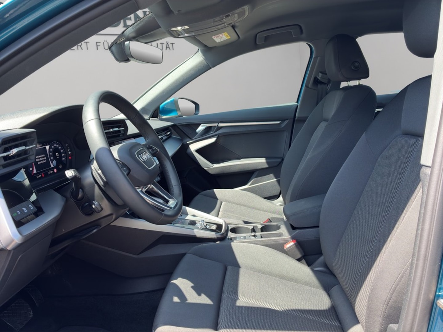 Bild über Audi A3 Sportback advanced 30 TFSI S tronic - für weitere Informationen kontaktieren Sie den Audi Partner