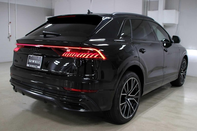 2023 Audi Q8