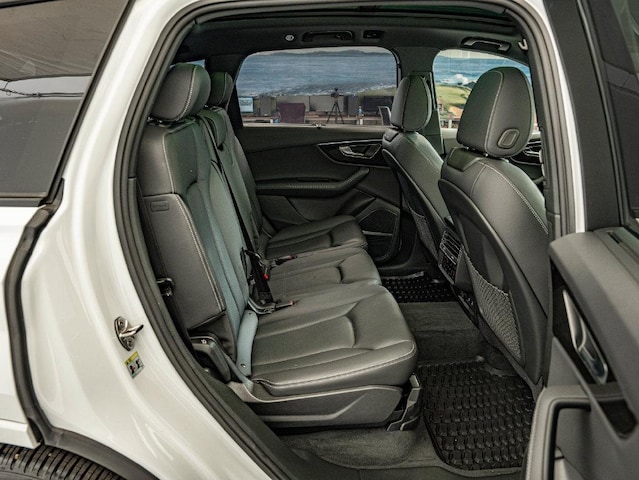 2025 Audi Q7 Premium Plus - Photo 35