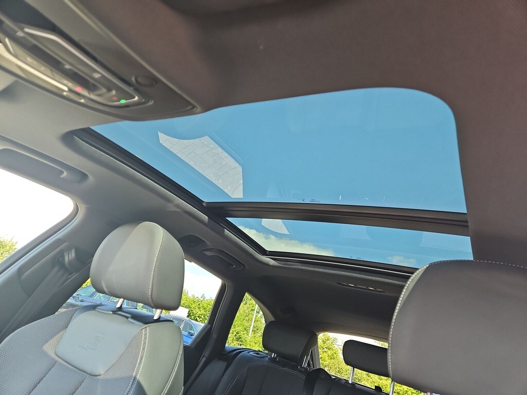 Image about Audi A4 Avant S line 40 TFSI quattro S tronic