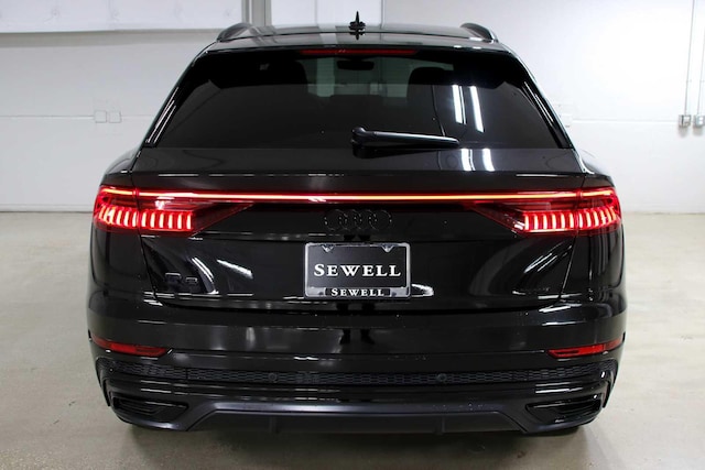 2023 Audi Q8
