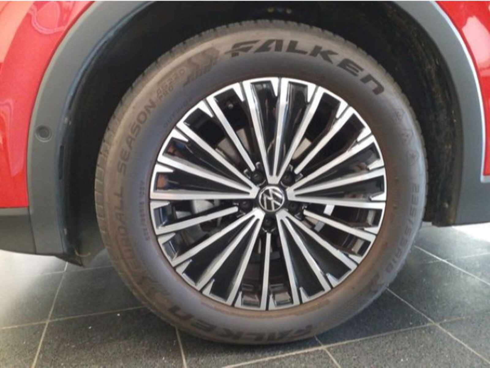 Volkswagen Tiguan – Bild 9