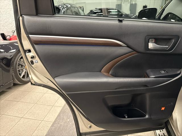 2015 TOYOTA HIGHLANDER - Image 22