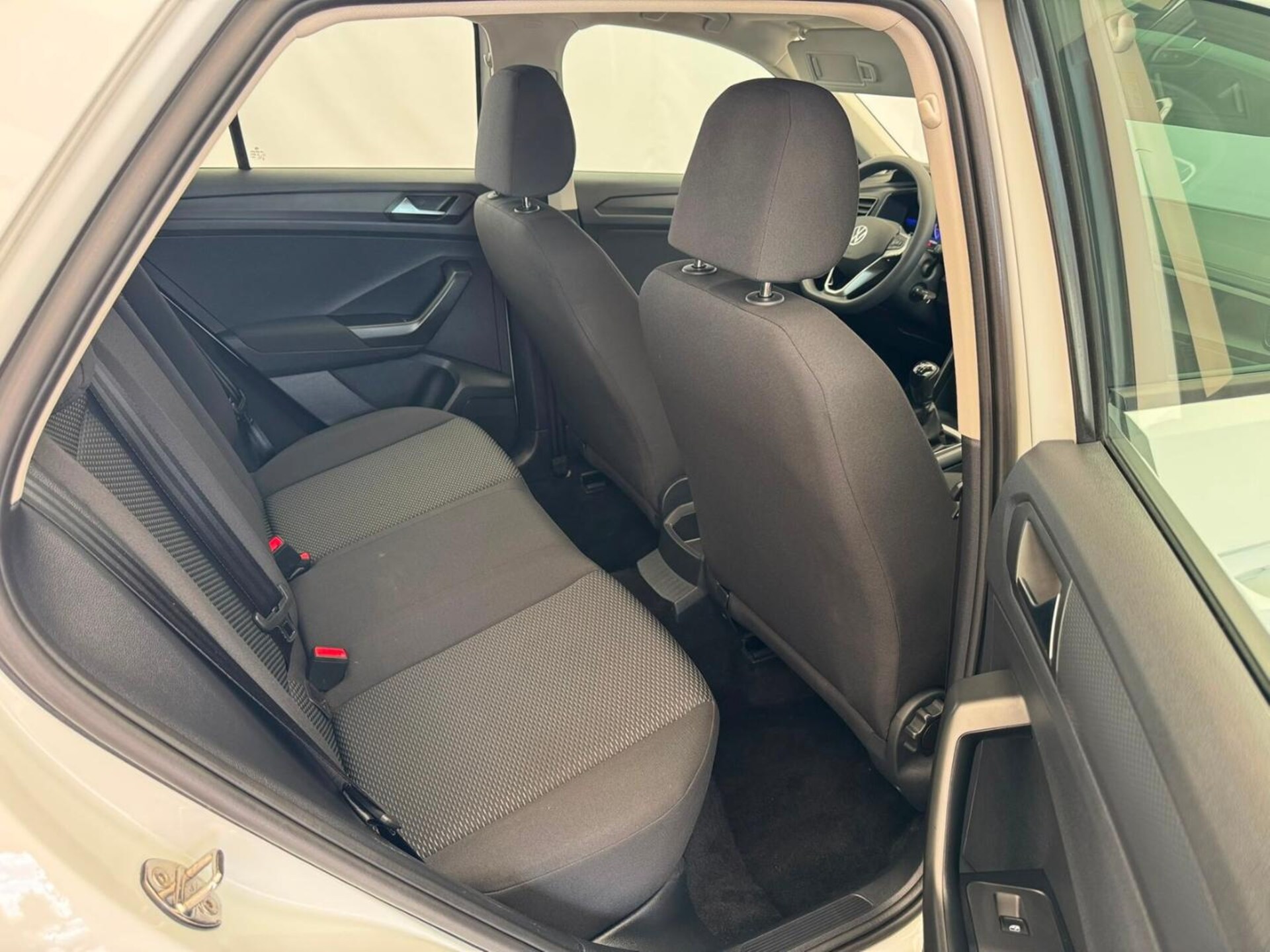 Volkswagen T-Roc Basis-Modell