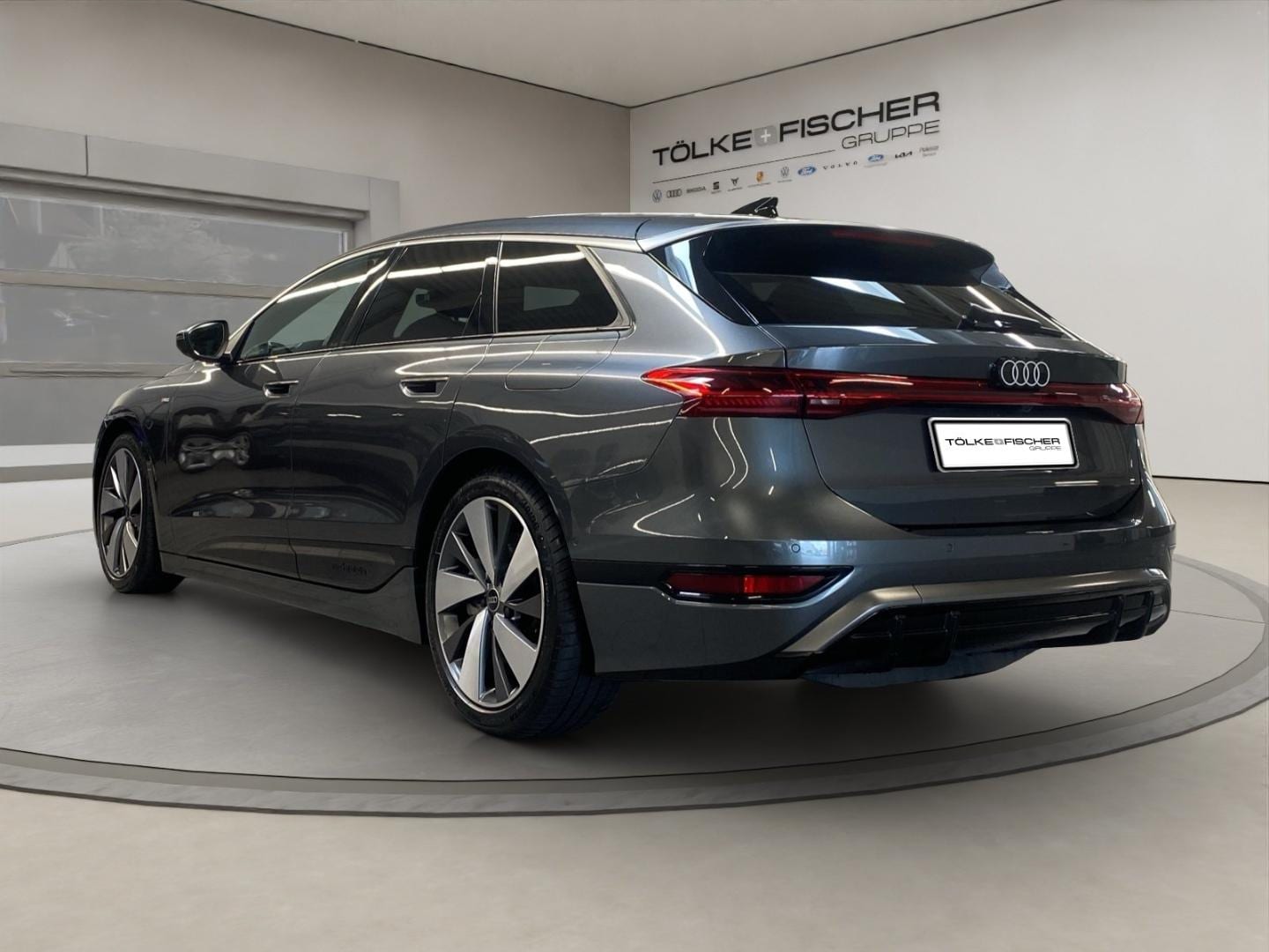 Bild über Audi A6 Avant e-tron e-tron performance - für weitere Informationen kontaktieren Sie den Audi Partner