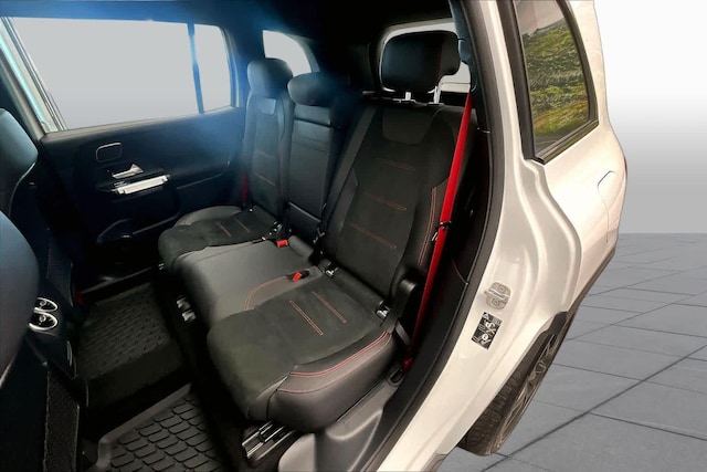2026 Mercedes-Benz GLB AMG GLB 35 - Photo 21