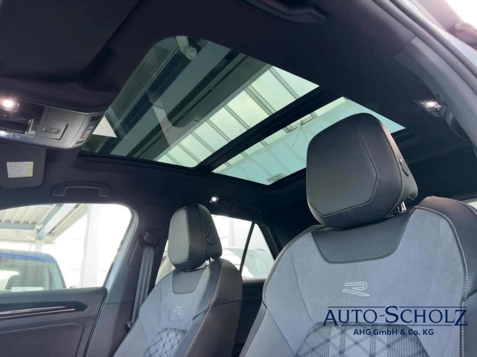 Volkswagen T-Roc – Bild 12