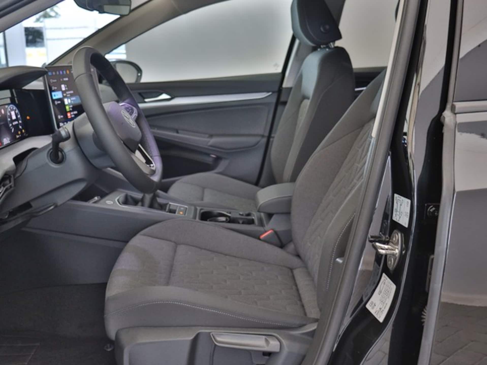 Volkswagen Golf Life