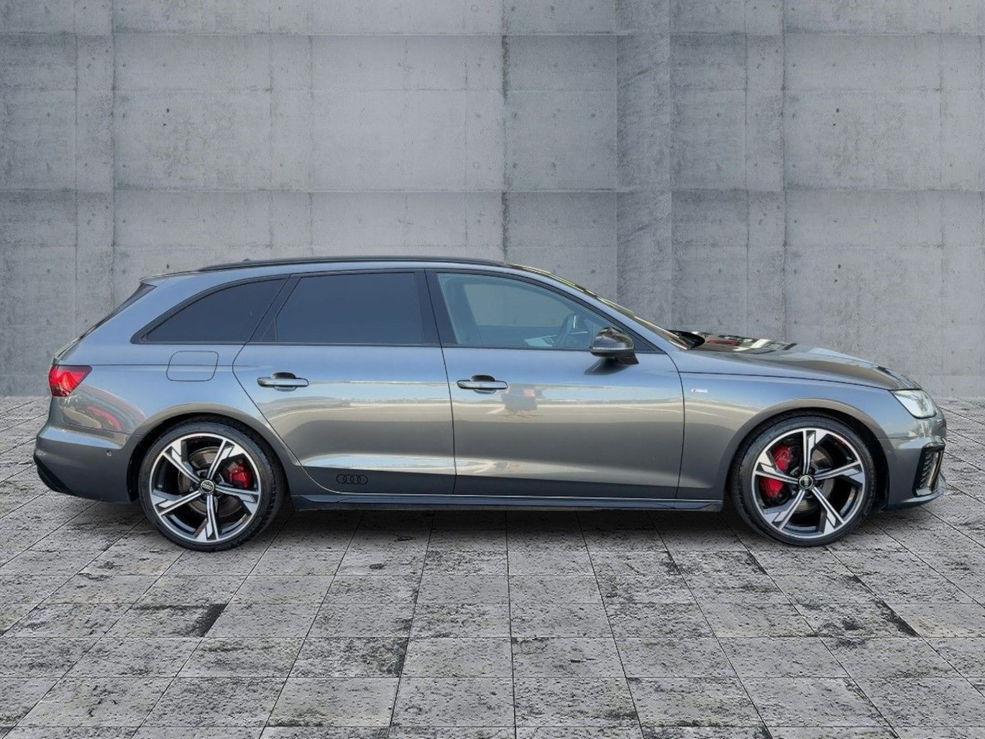 Audi A4 Avant S line
