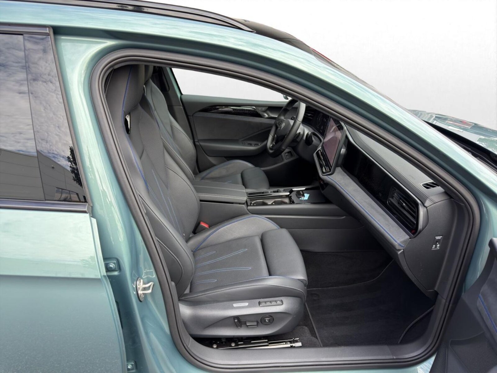 Volkswagen Passat – Bild 6