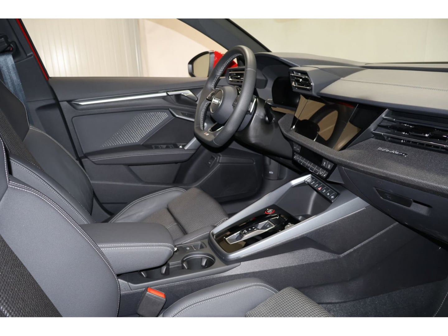 Bild über Audi S3 Sportback S3 Sportback TFSI 245(333) kW(PS) S tronic - für weitere Informationen kontaktieren Sie den Audi Partner