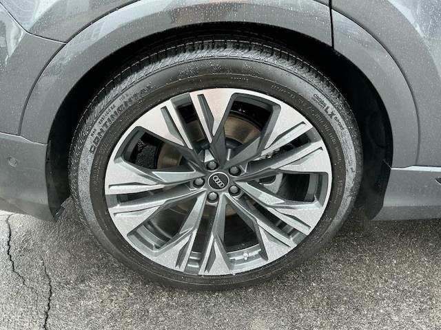 2026 Audi Q8 Premium Plus - Photo 24