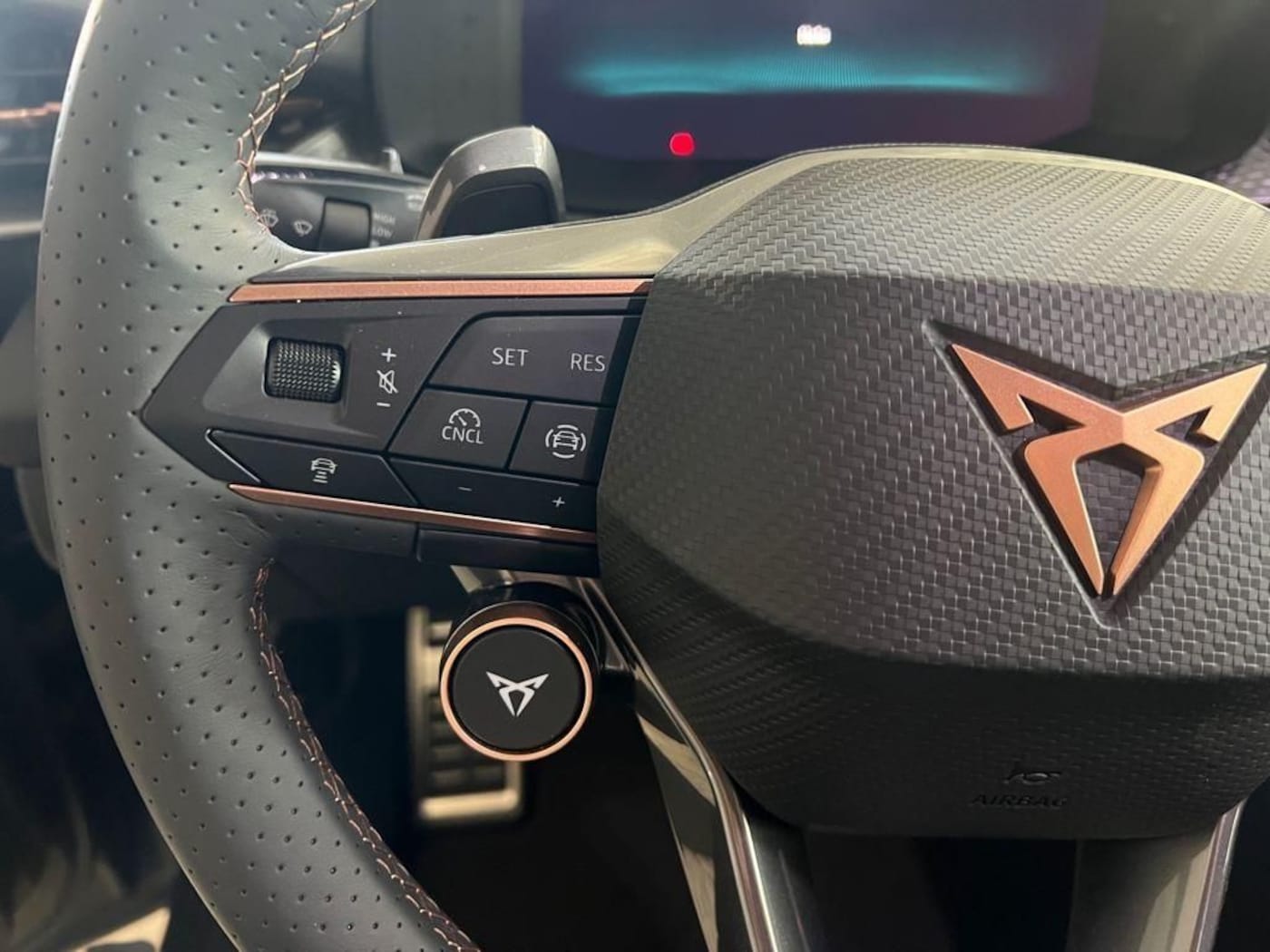 CUPRA Terramar 1.5 TSI e-Hybrid DSG 150 kW (204 CV) — photo 9