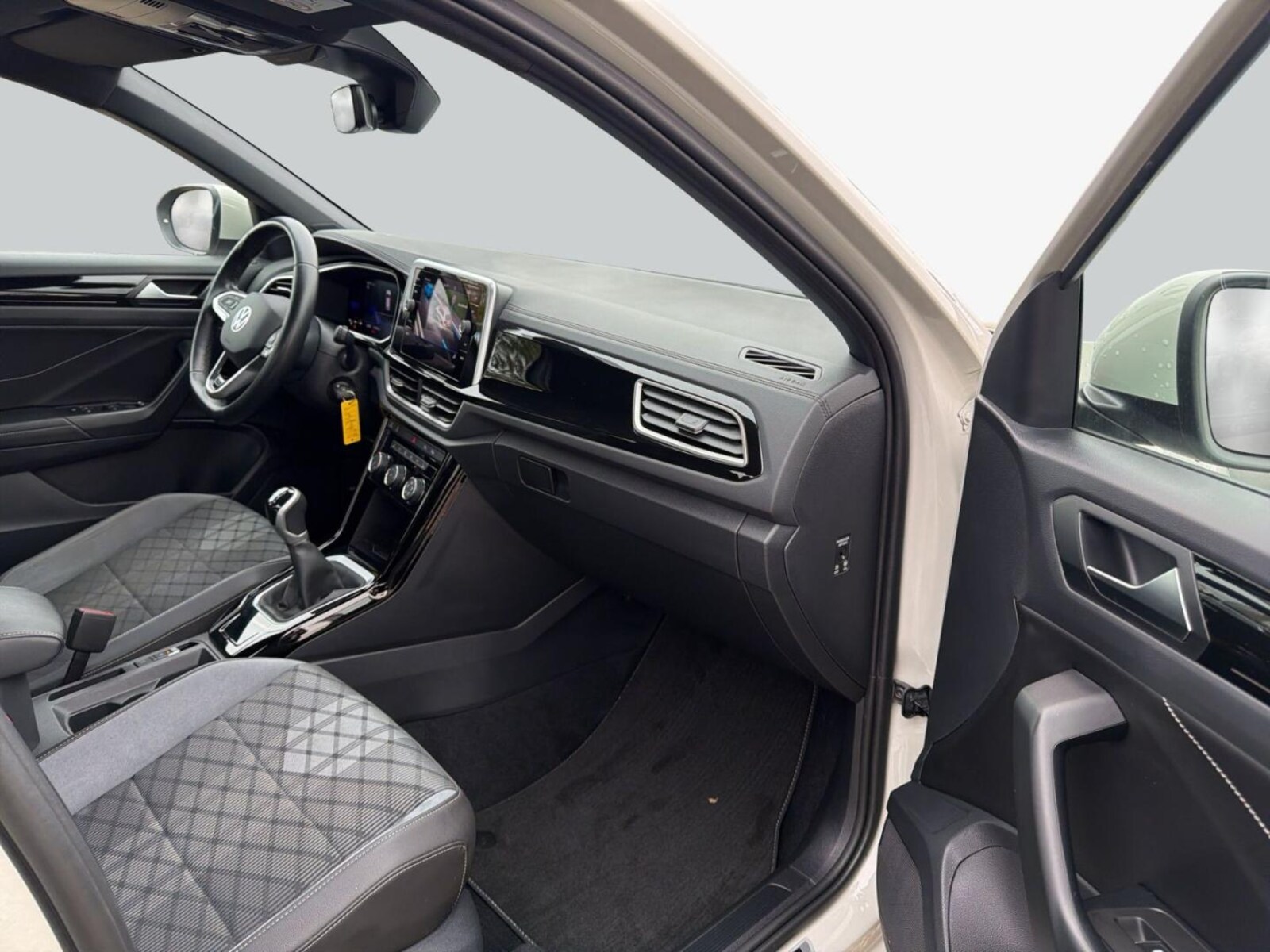 Volkswagen T-Roc – Bild 12