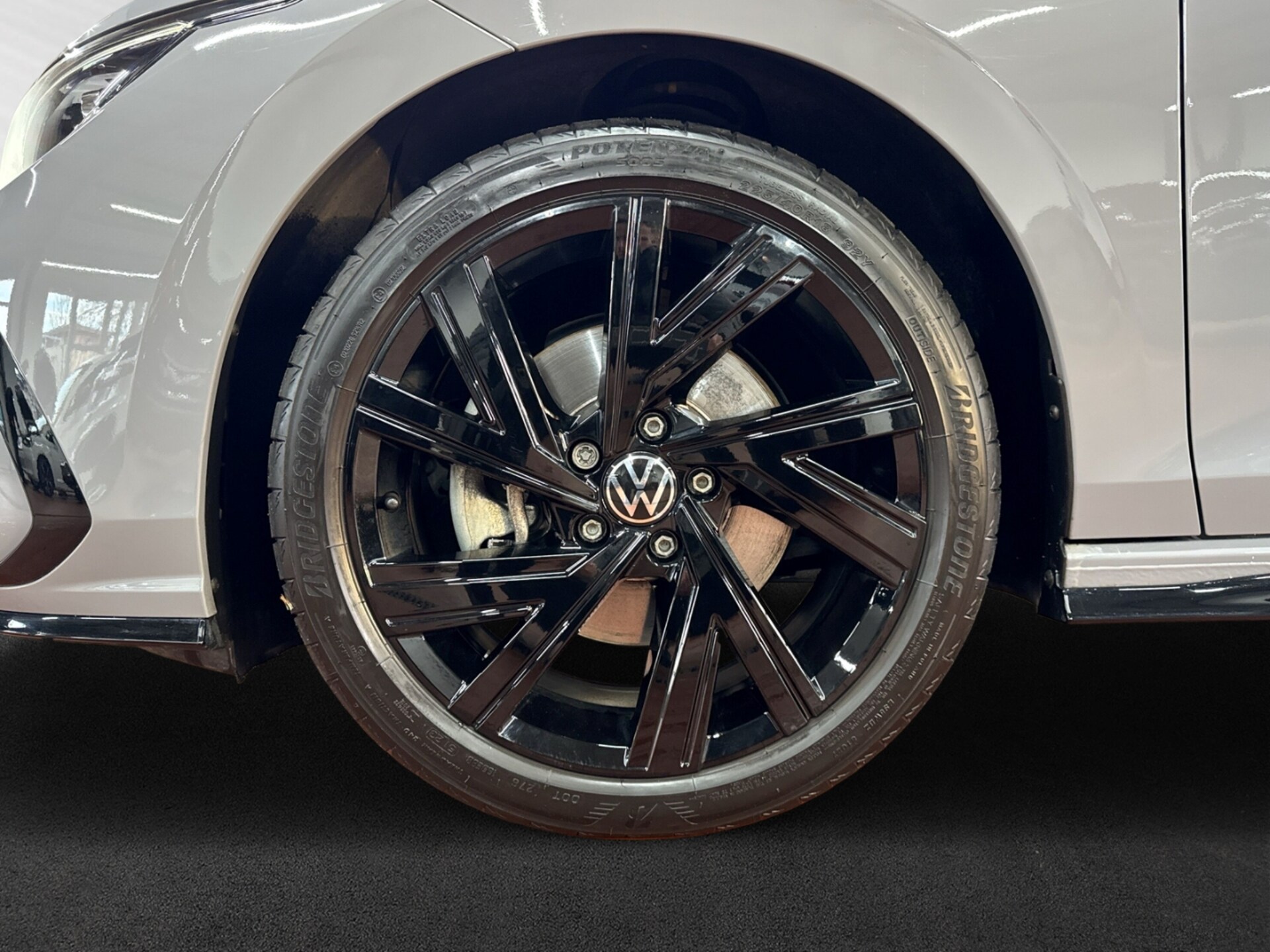 Volkswagen Golf Variant R-Line
