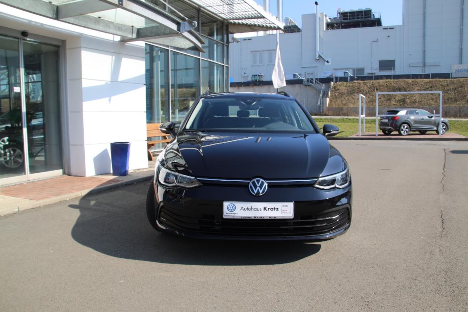 Volkswagen Golf Variant Life
