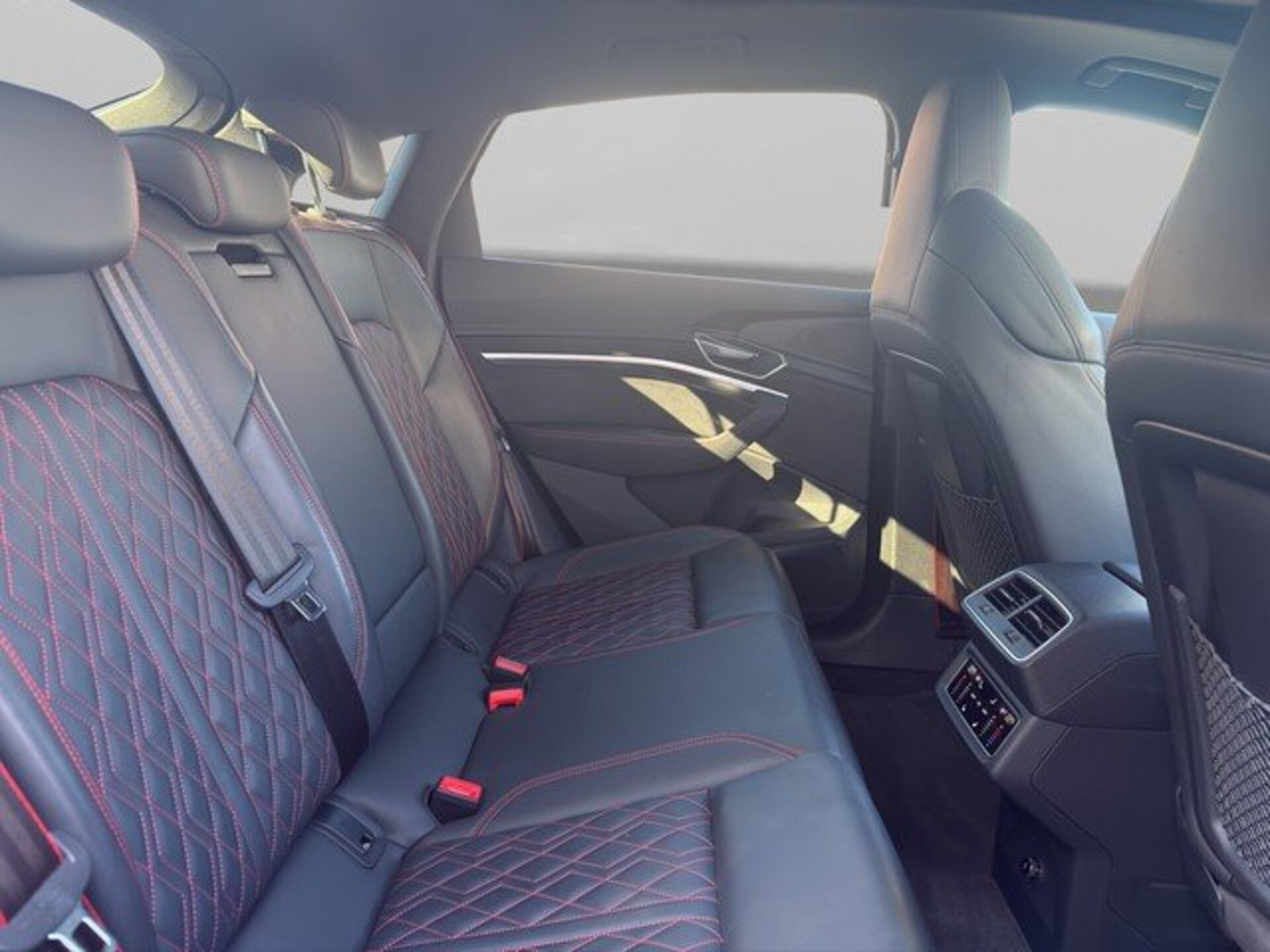 Audi Q8 Sportback e-tron S line