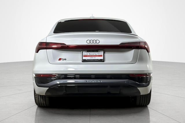 2024 Audi Q8 Sportback e-tron