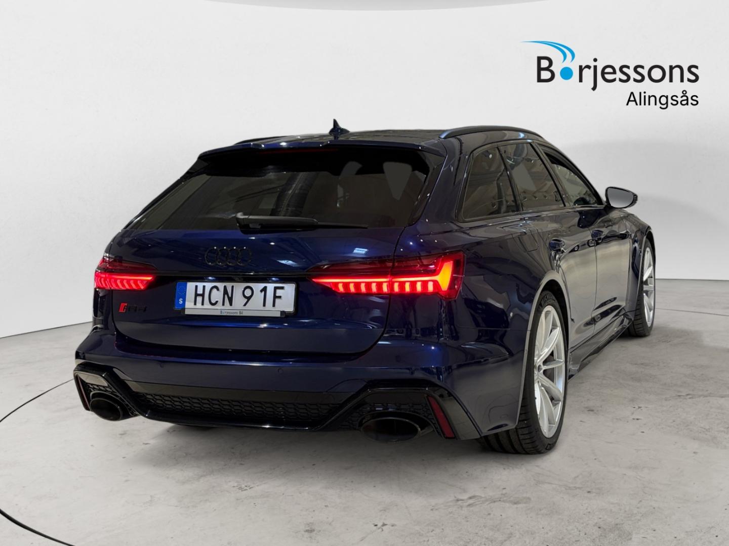 Bild som visar&nbsp;Audi RS 6 Avant&nbsp;RS 6 Avant 600 hk tiptronic - för mer information kontakta din Audi Partner