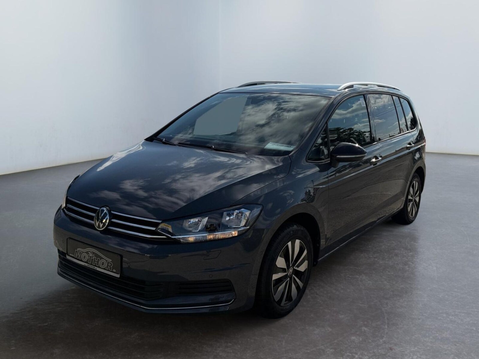 Volkswagen Touran – Bild 2